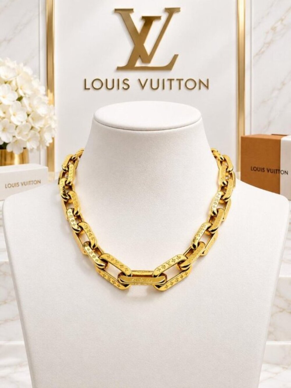 Authentic Louis Vuitton Gold Tone Monogram Chain Link Necklace Luxury Jewelry